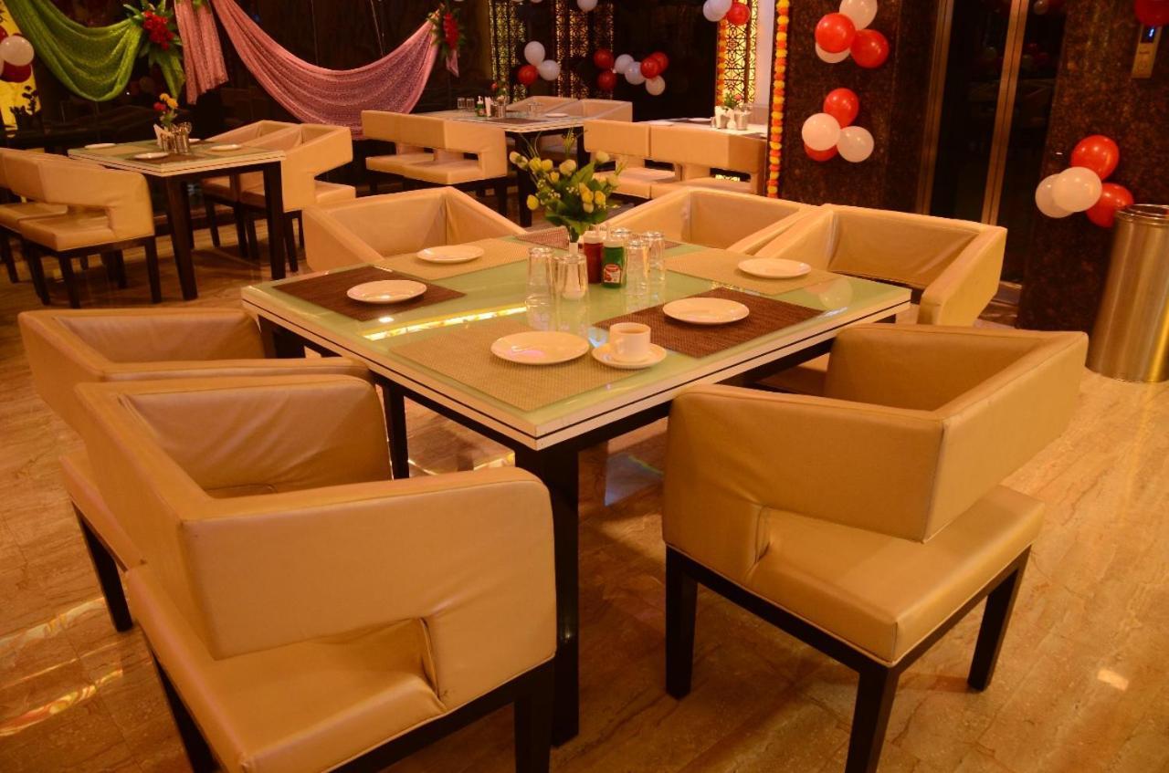 Hotel Paradise Inn Auraiya Luaran gambar